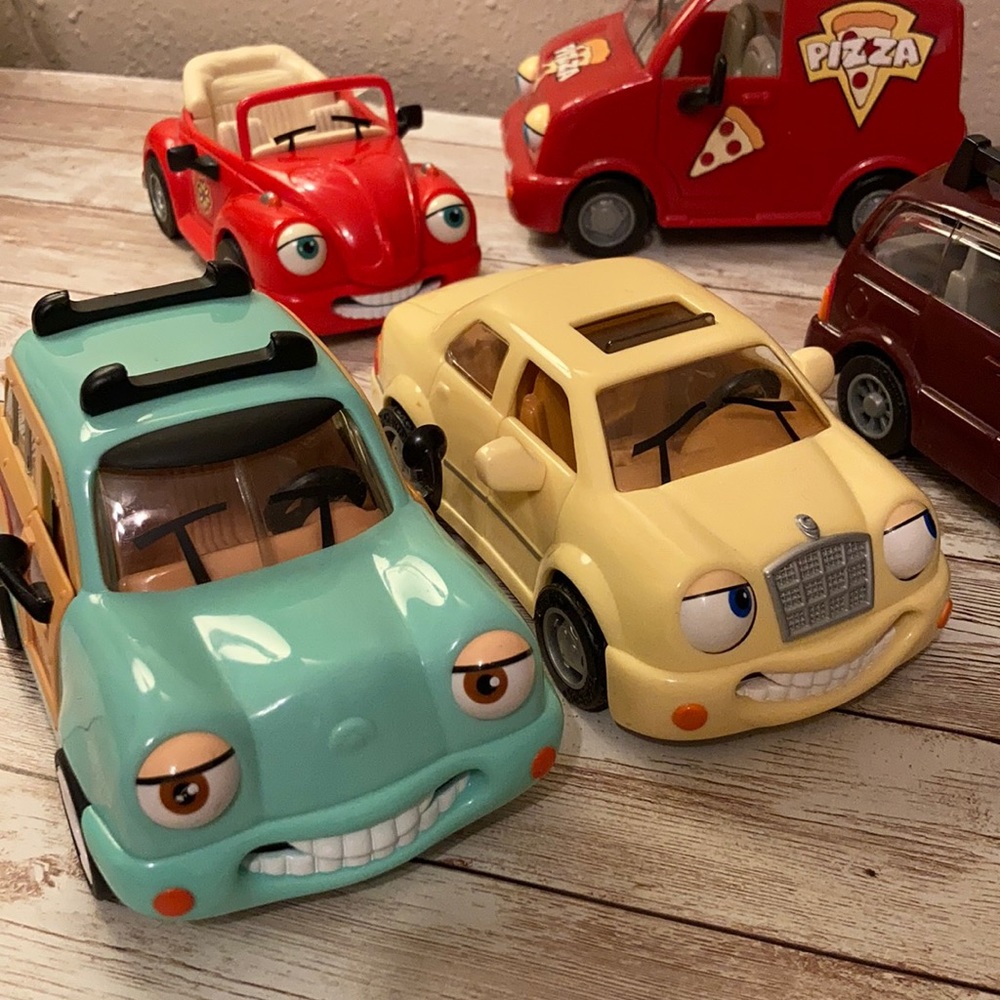 FIVE Chevron Techron Cars - Picture 12 of 14